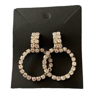 NWT-BOUTIQUE-SILVER TONE AND RHINESTONE EARRINGS